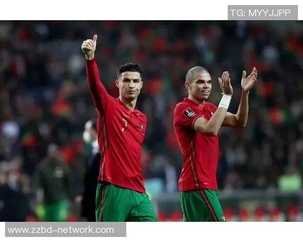 足球明星手机主题打造你的专属球场风格尽享足球魅力与个性化体验 足球明星手机主题打造你的专属球场风格尽享足球魅力与个性化体验